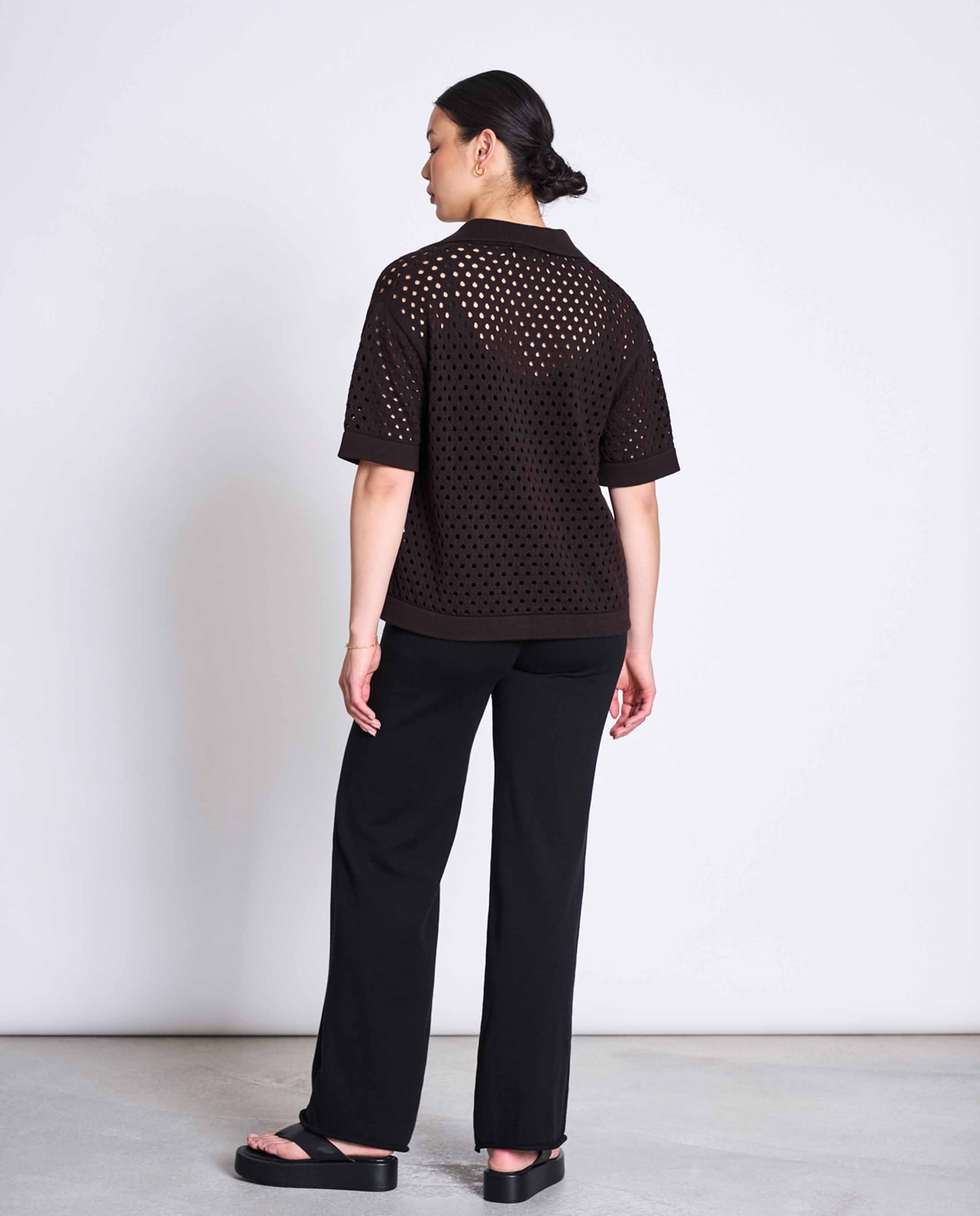 Marché Commun T-shirt Ajouré Col V Espresso Jan &