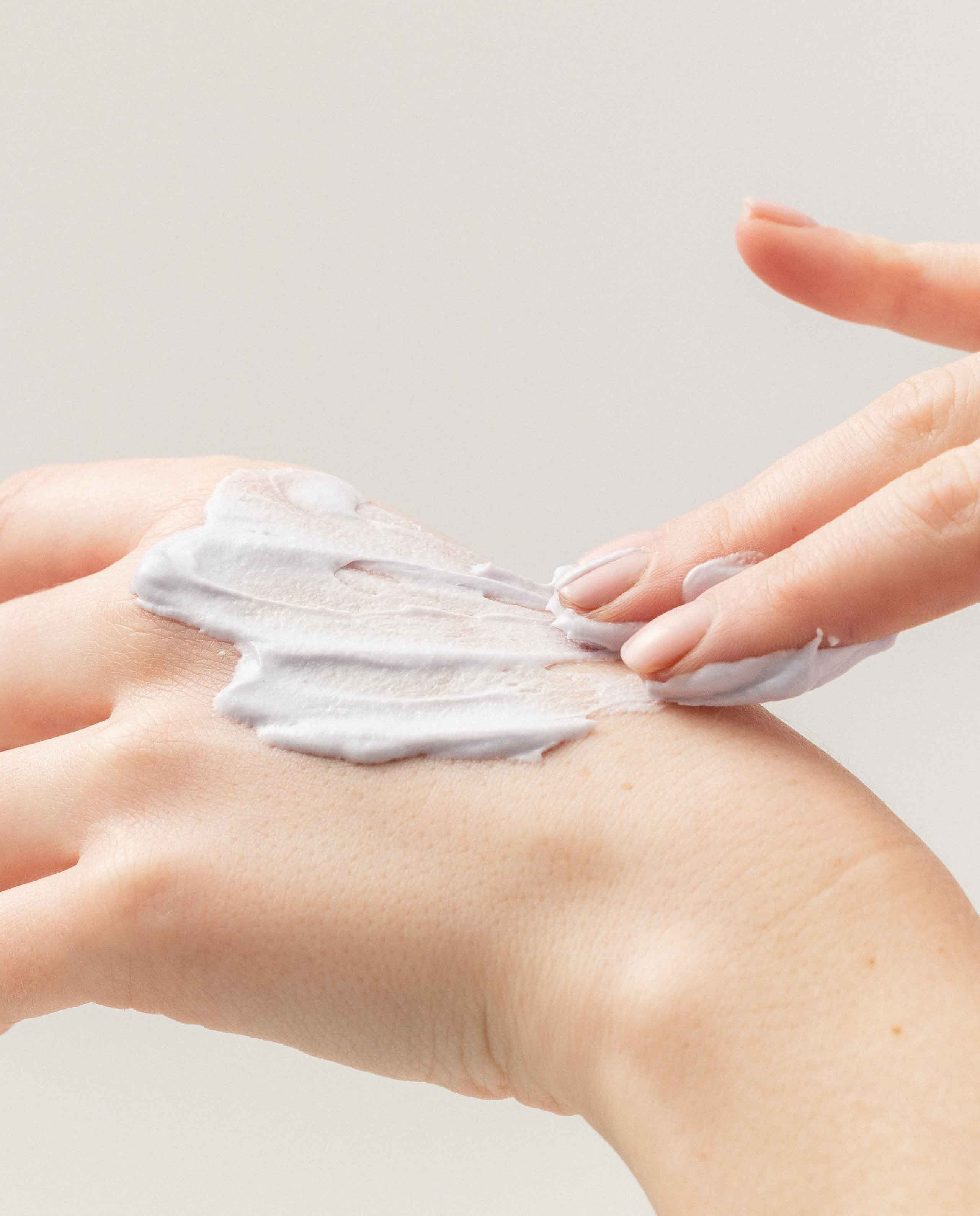 Marché Commun Exfoliant visage solide lissant Umai