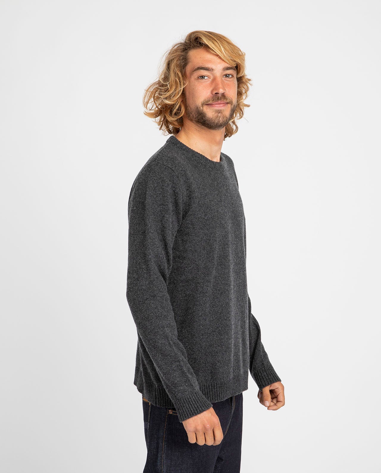 marché commun organic basics pull homme laine mérinos recyclée éco-responsable éthique gris anthracite