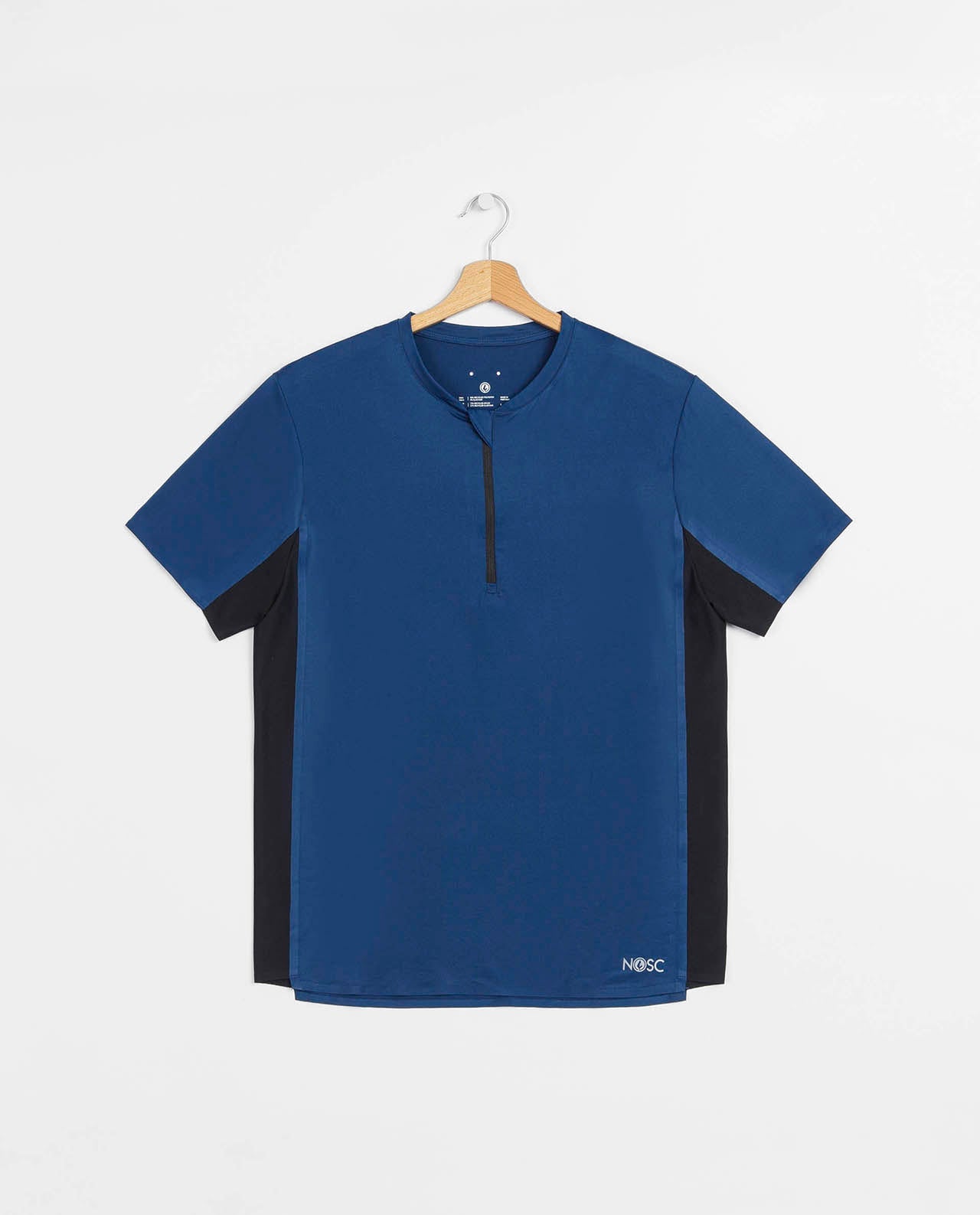 T-Shirt de sport recyclé à col zippé