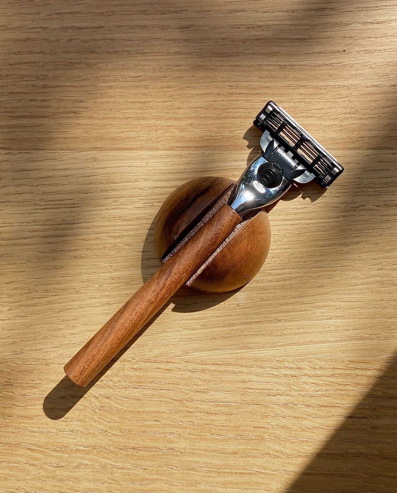 marché commun caliquo rasoir écologique bois artisanal rechargeable zéro déchet fabriqué en France