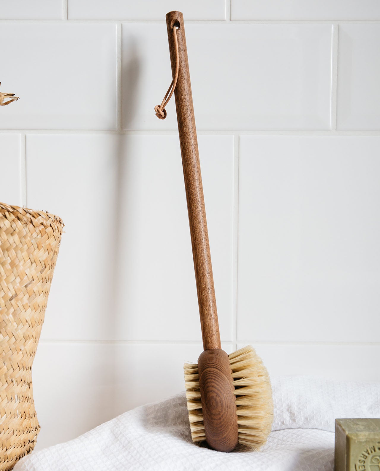 marché commun andrée jardin brosse dos bois frêne corps exfoliante nettoyante stimulante