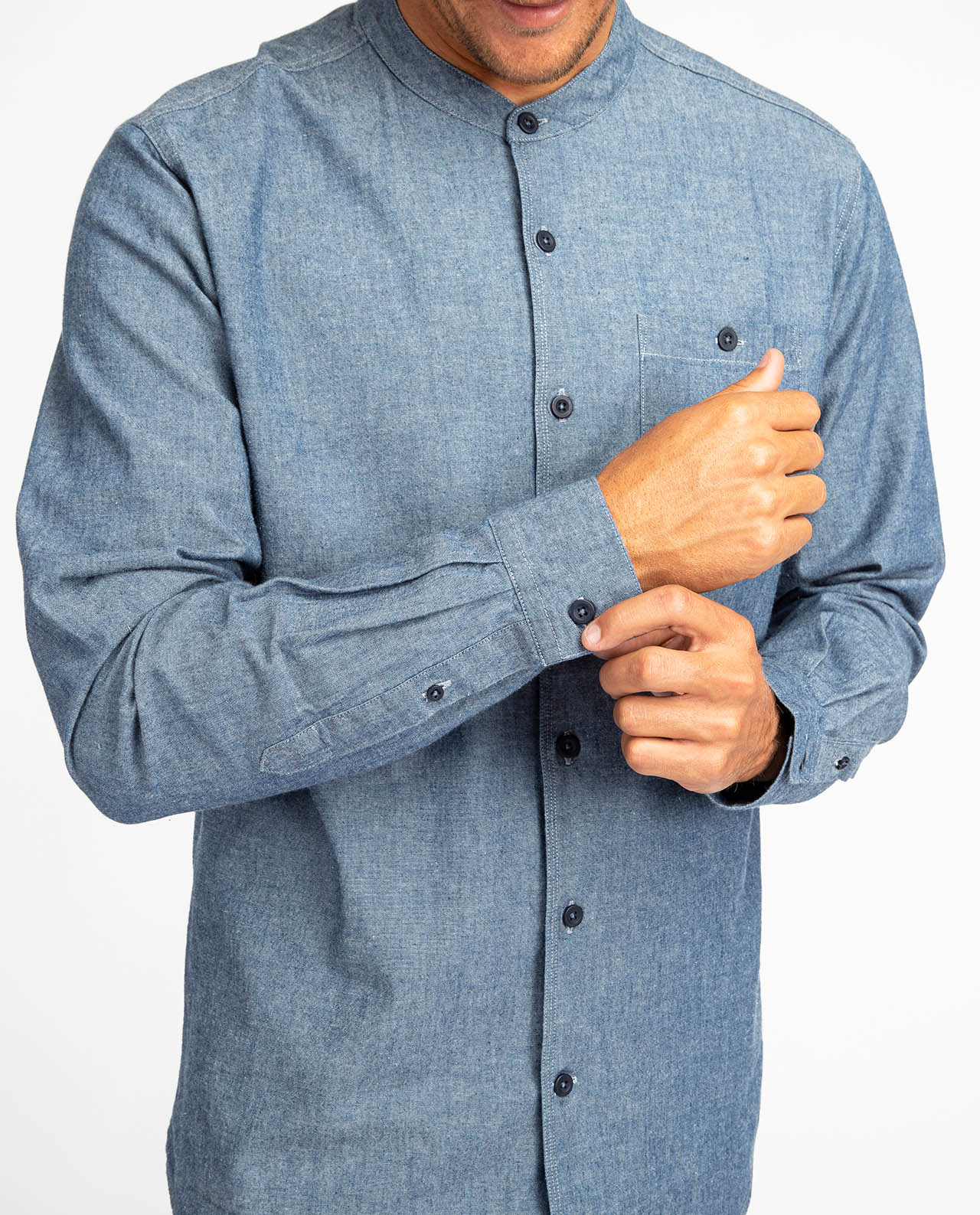 marché commun bask in the sun chemise homme col officier éthique chambray bleu