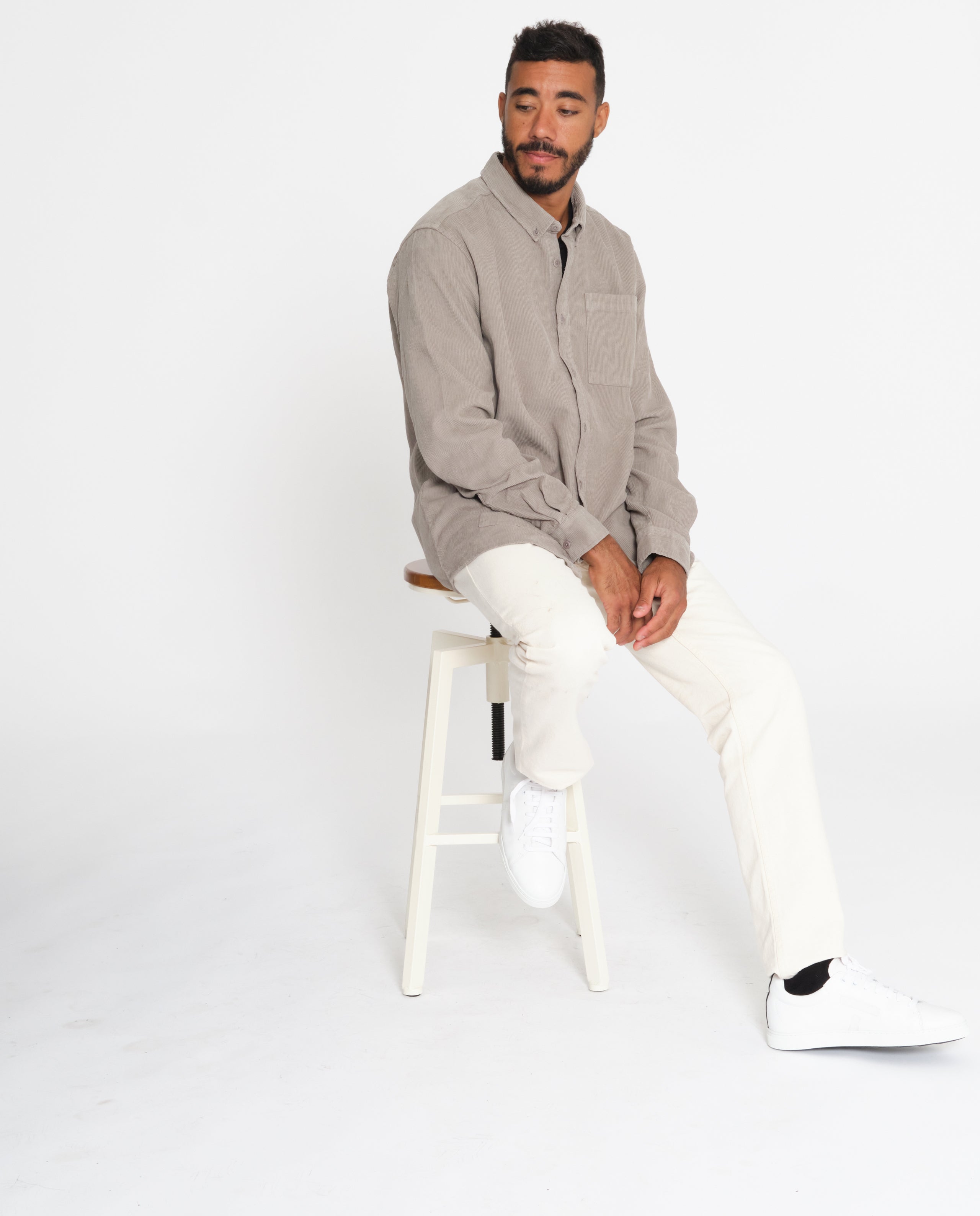 marché commun bask in the sun chemise velours côtelé homme éthique gris vert lichen fabriquée au portugal