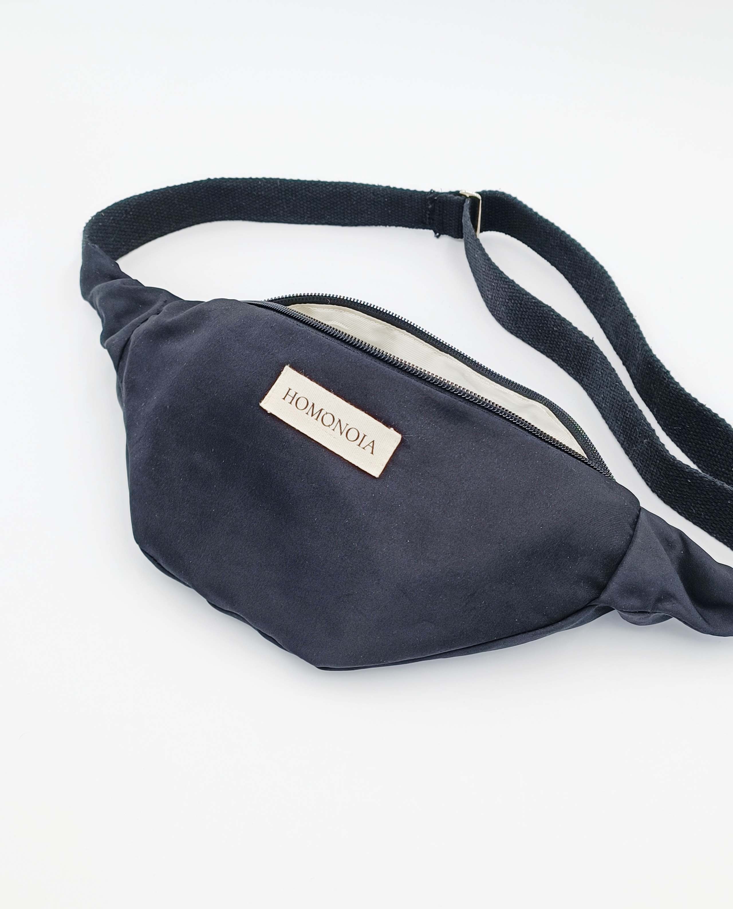marché commun homonoia banane sac accessoire nylon upcyclé noir