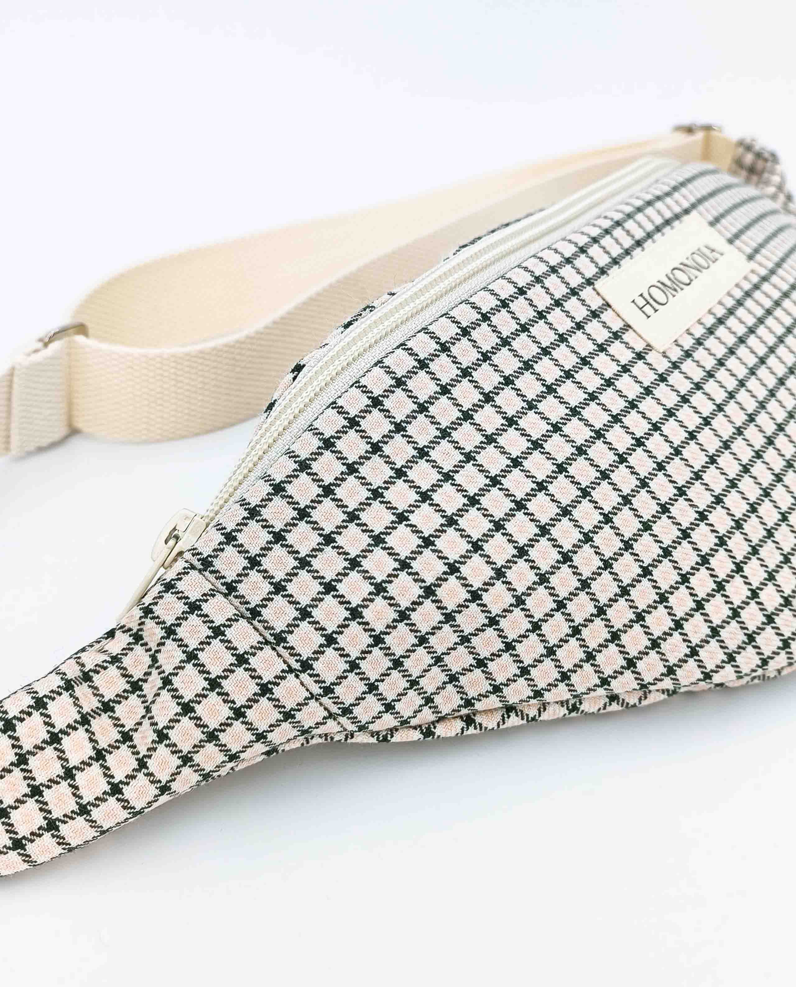 marché commun banane sac upcyclée éco-responsable éthique carreaux vert rose homonoia paris