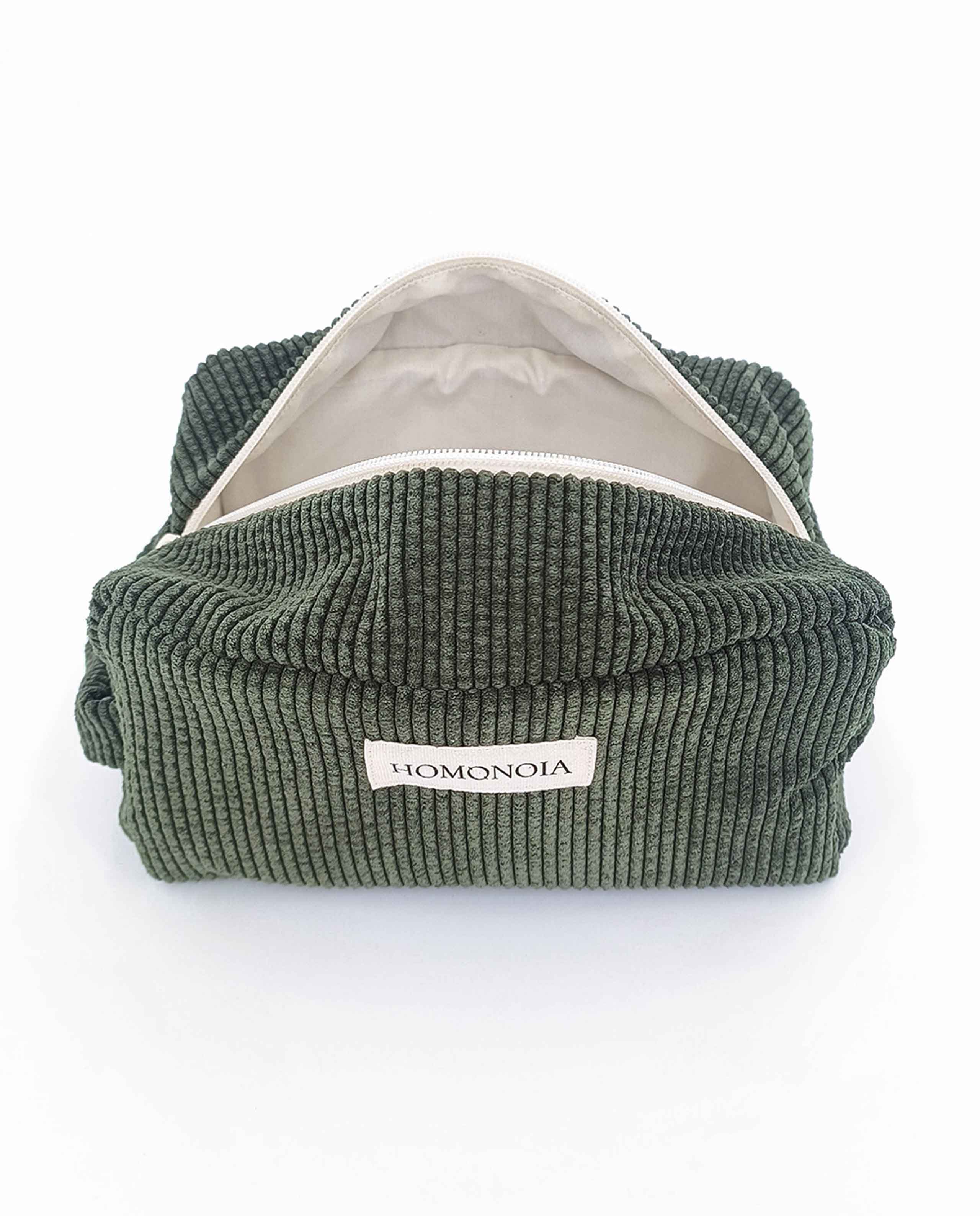 Trousse de toilette en velours upcyclé