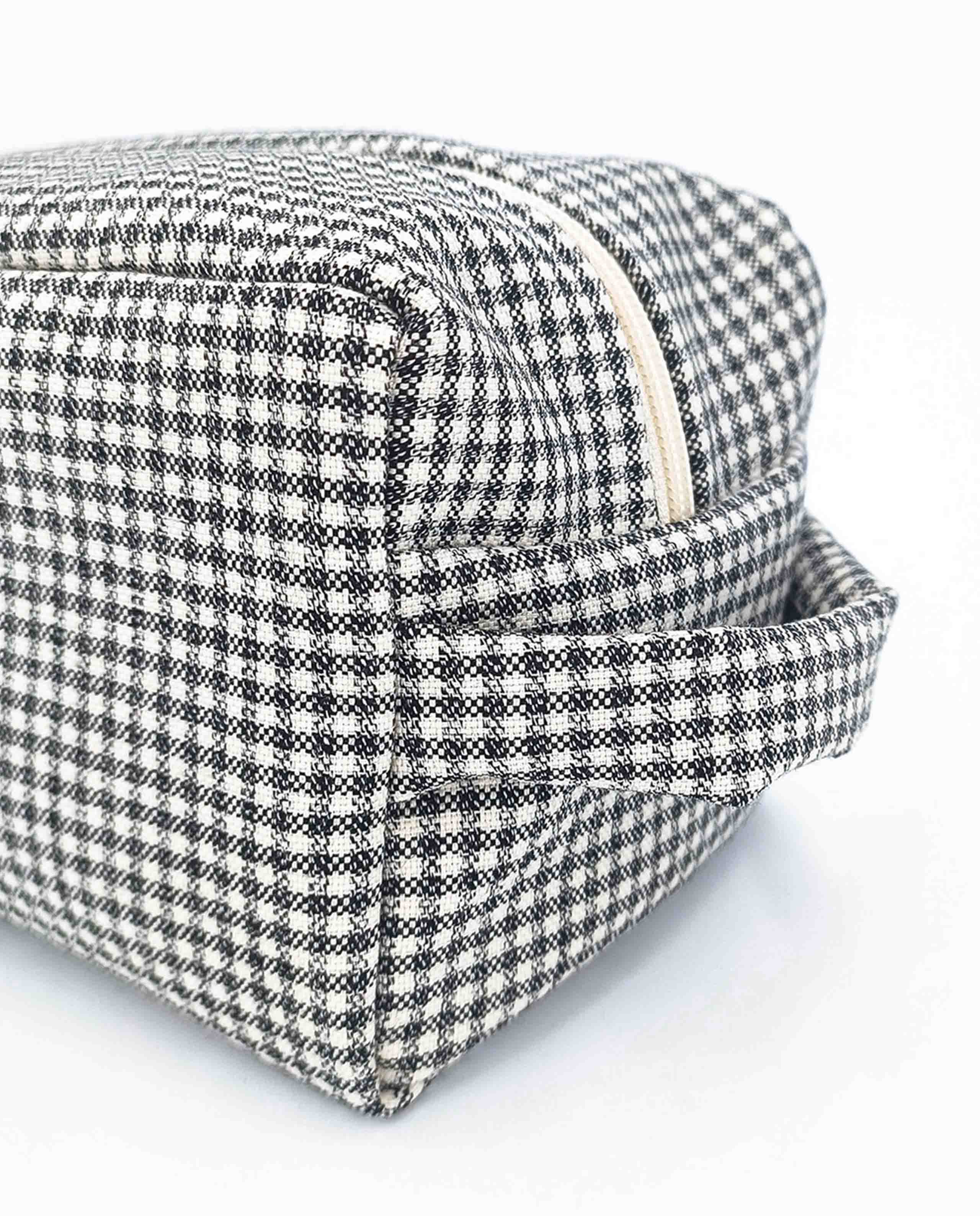 marché commun homonoia paris trousse de toilette éco-responsable éthique upcyclée vichy