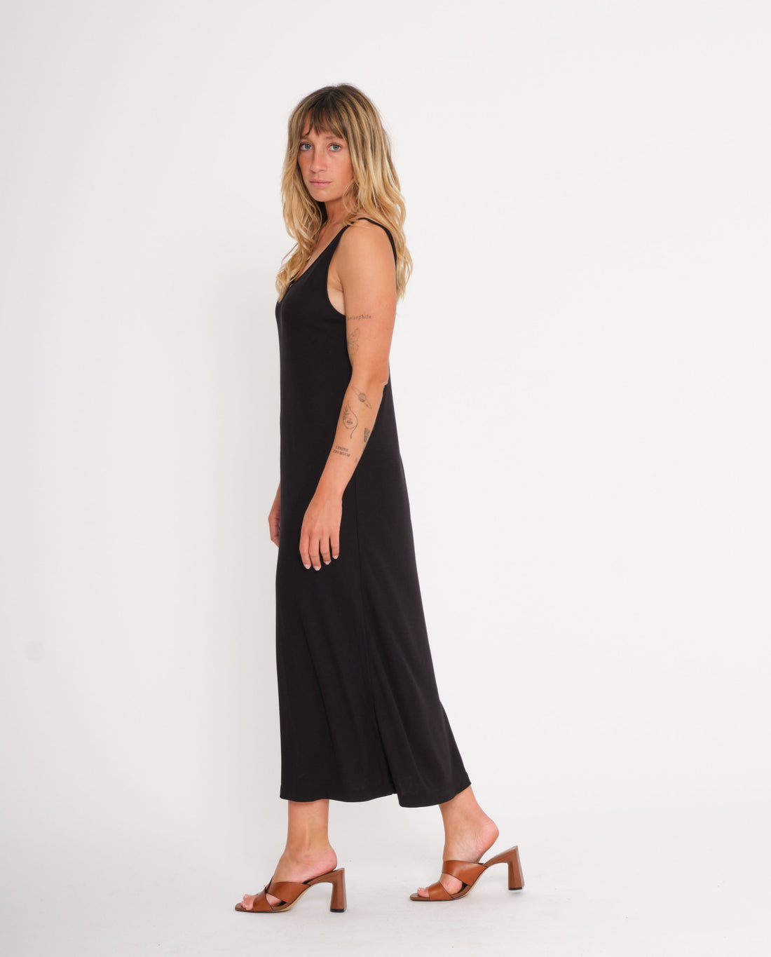 marché commun jan n june femme robe midi tencel bretelles noire