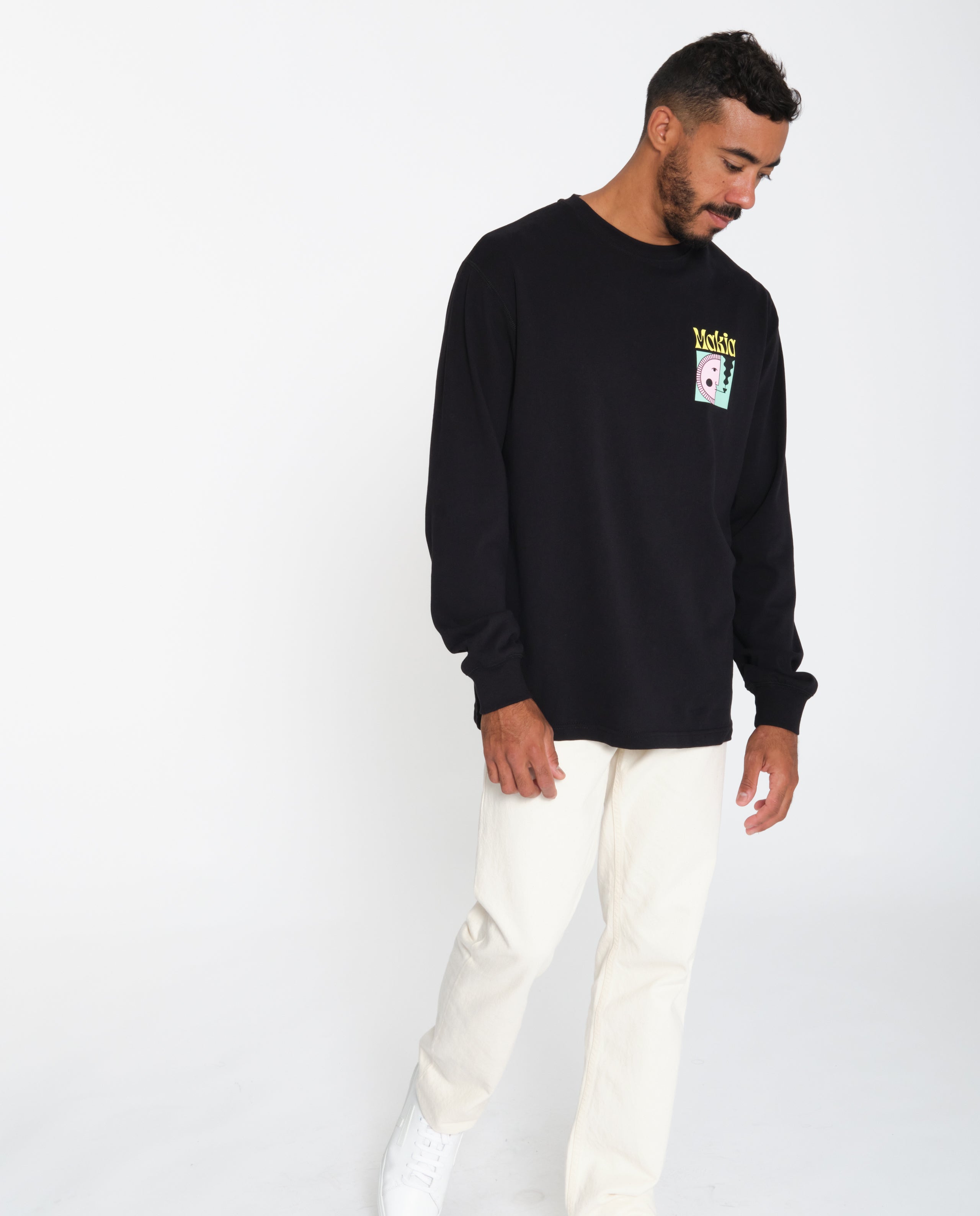 marché commun makia clothing t-shirt manches longues coton biologique noir imprimé