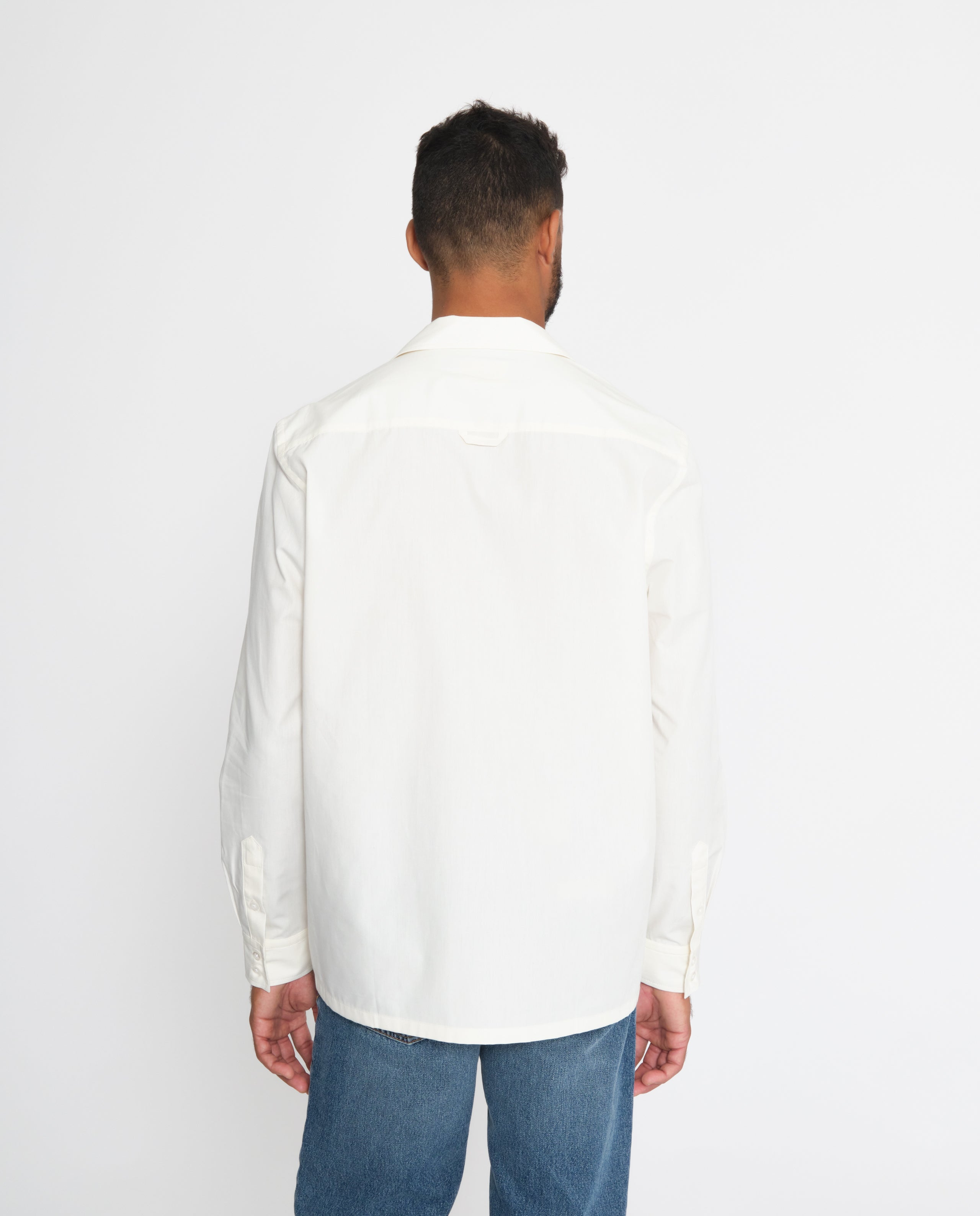 marché commun noyoco chemise blanche homme coton upcyclé col requin éco-responsable fabriquée en Europe