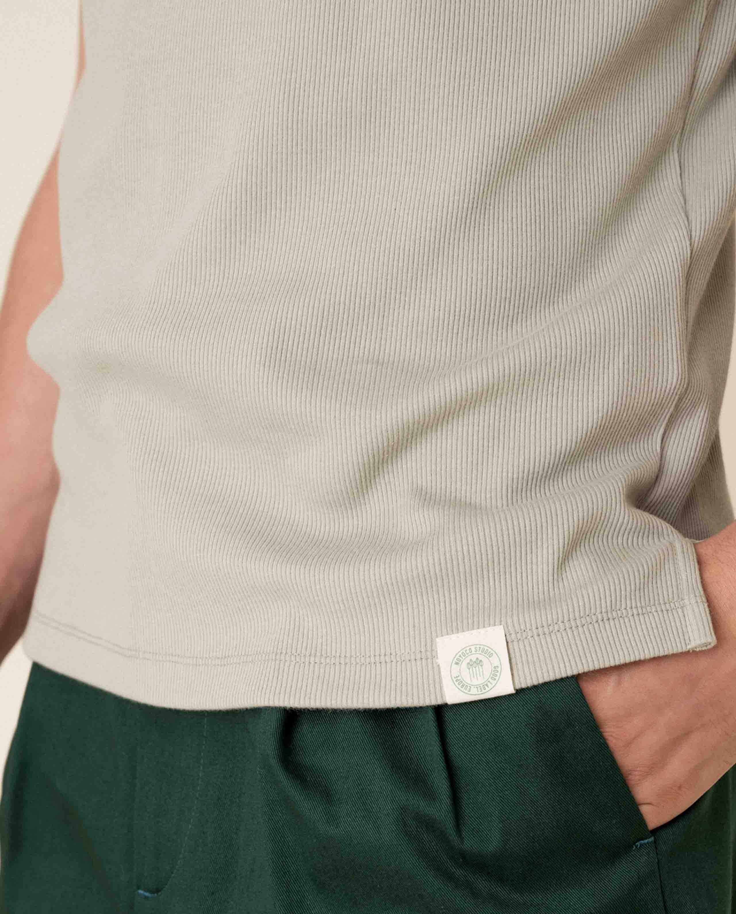 marché commun noyoco femme t-shirt manches courtes gobi coton biologique côtelé vert sauge