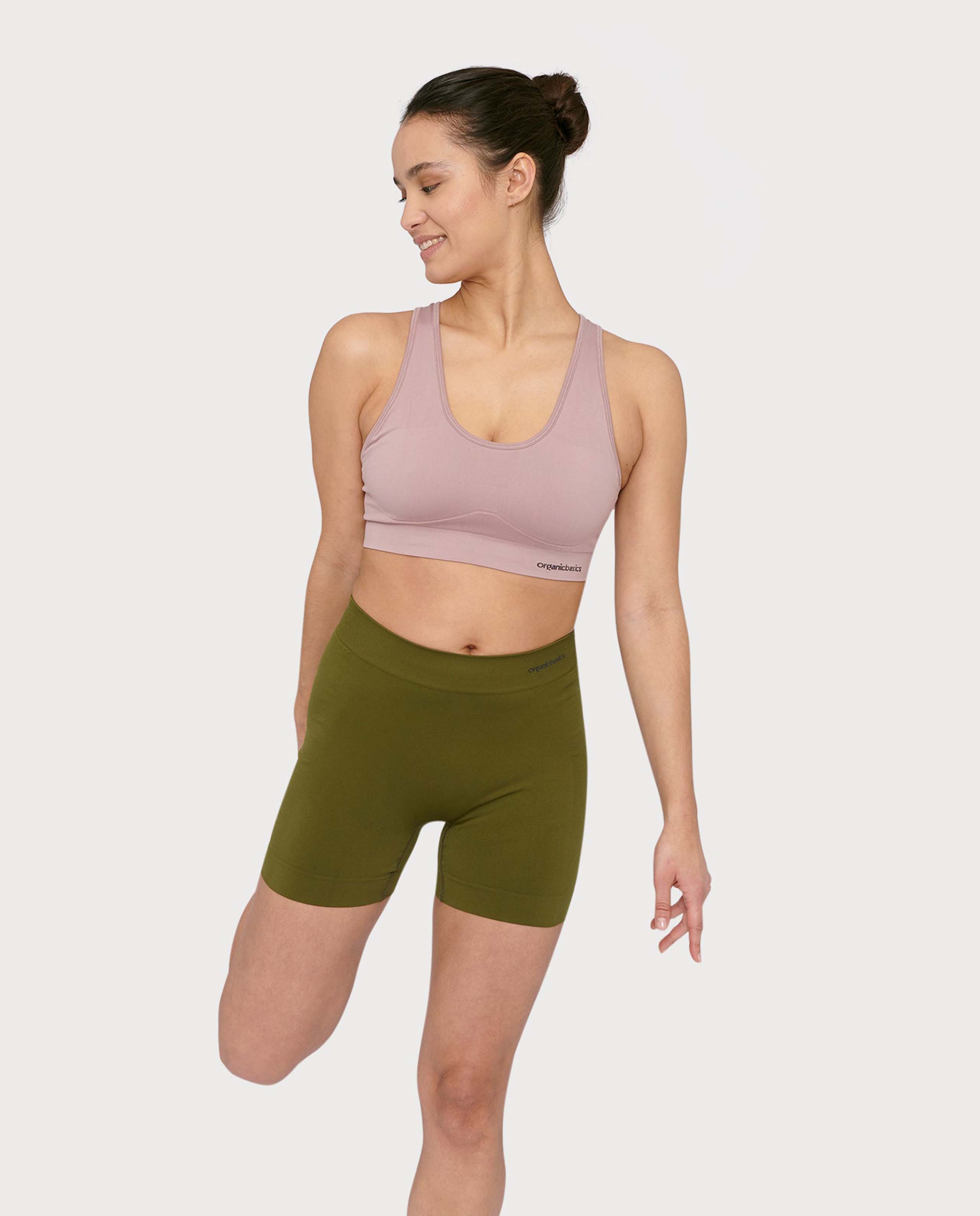 marché commun organic basics short sport yoga femme recyclé vert olive