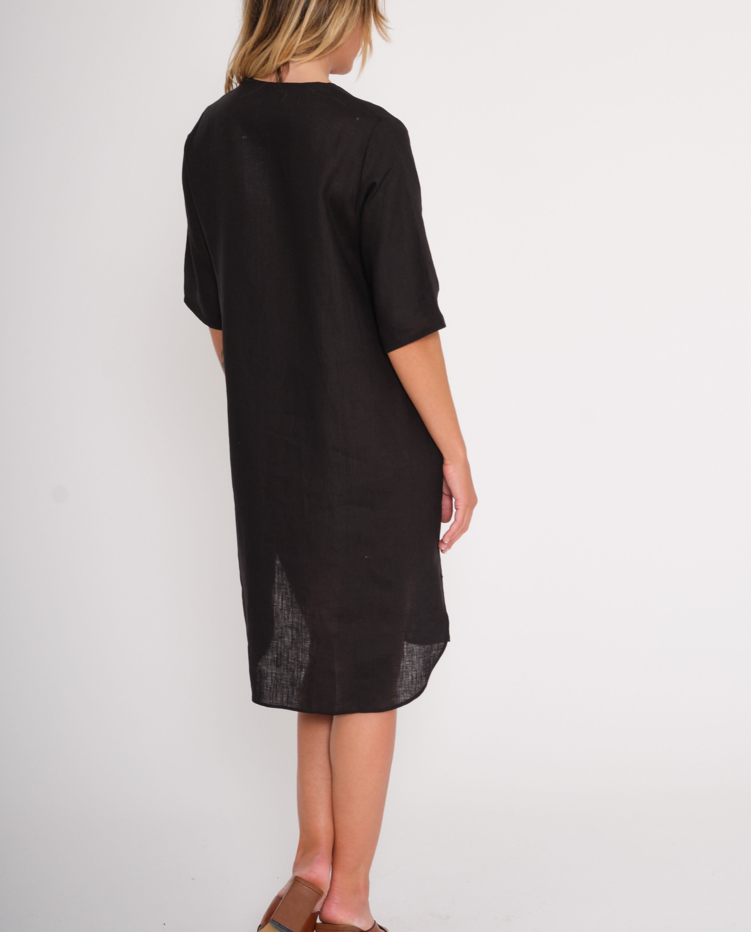 marché commun rotholz femme robe kaftan lin noir
