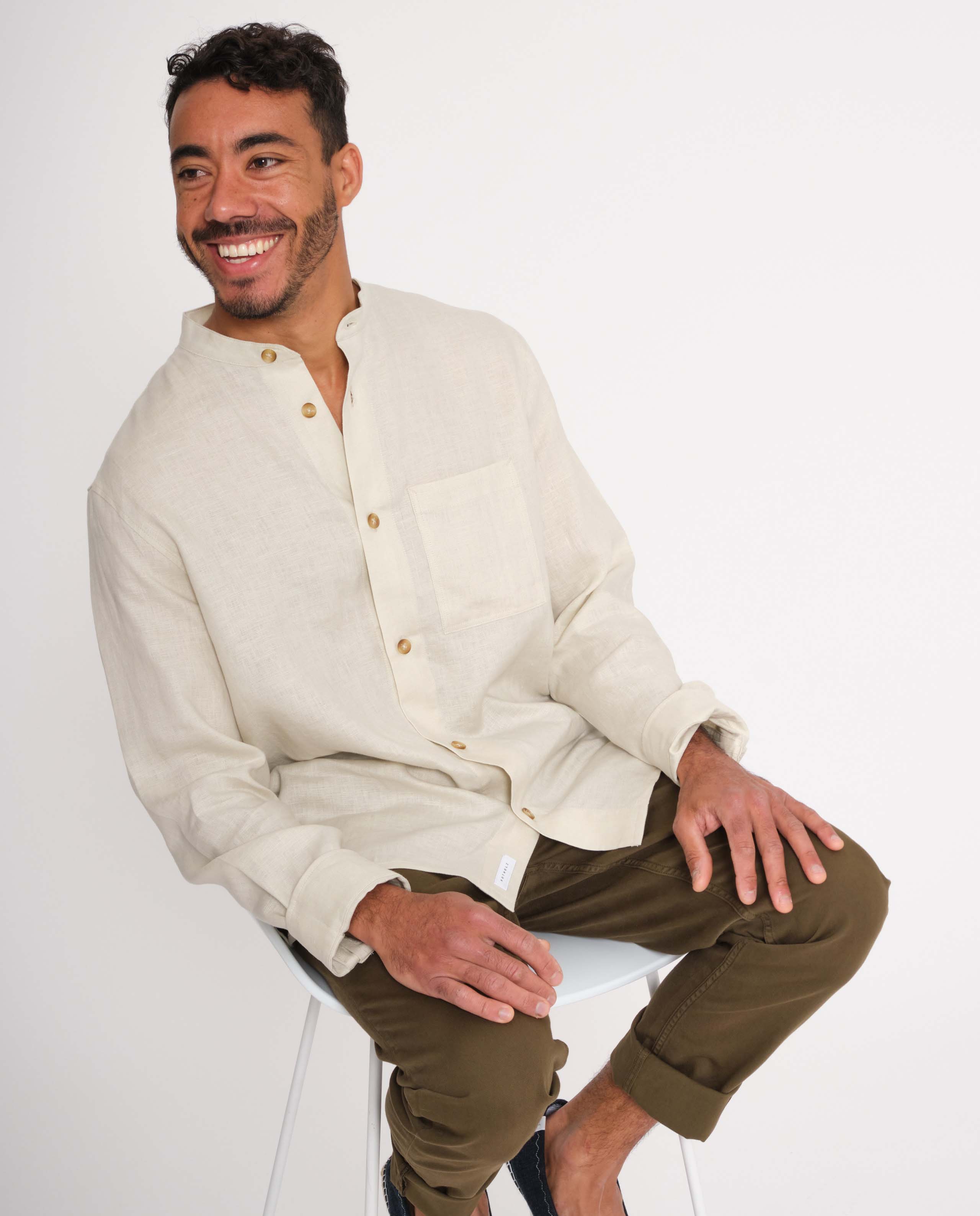 marché commun rotholz homme chemise col mao lin naturel