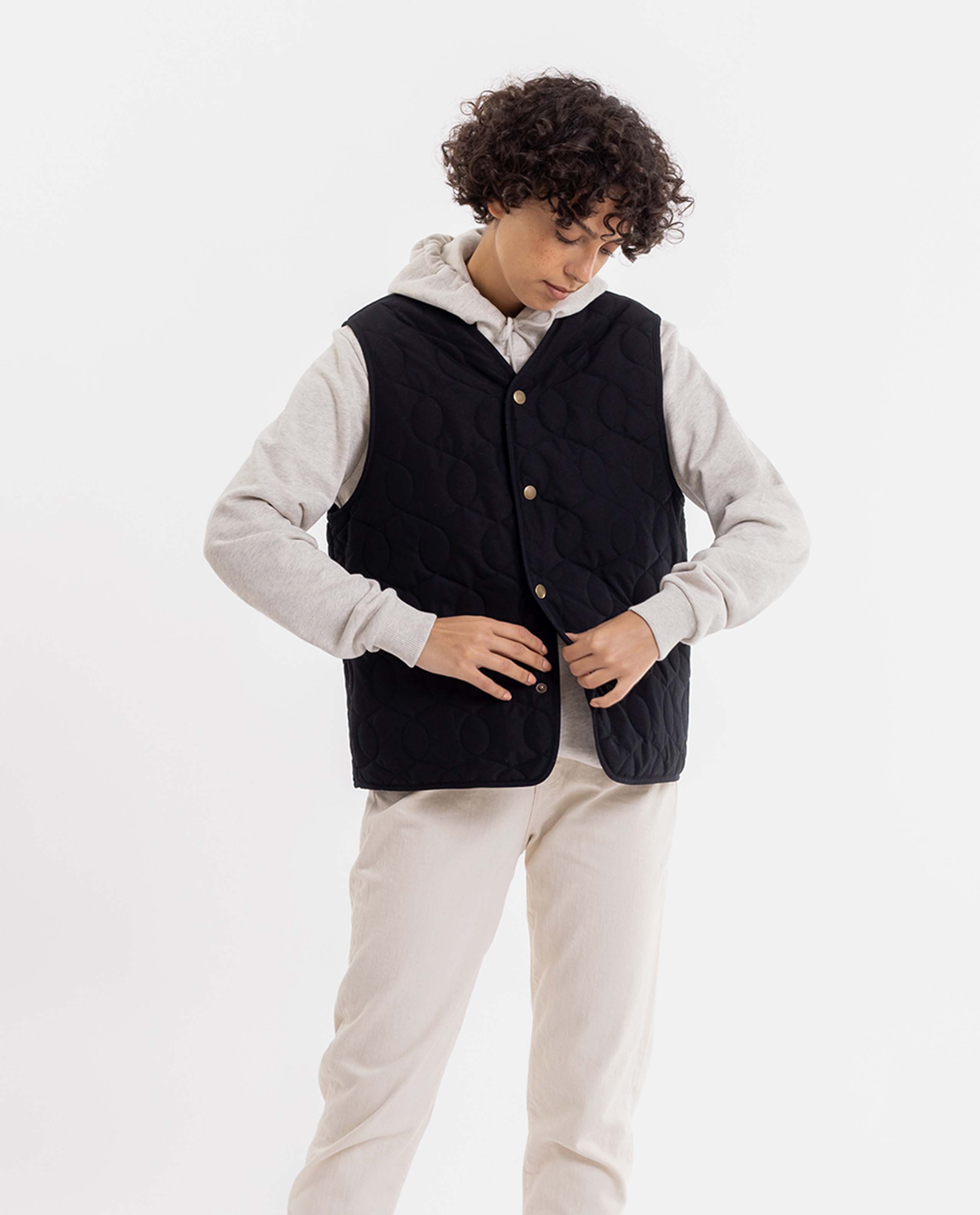 marché commun rotholz veste liner sans manches femme noire recyclée éco-responsable éthique