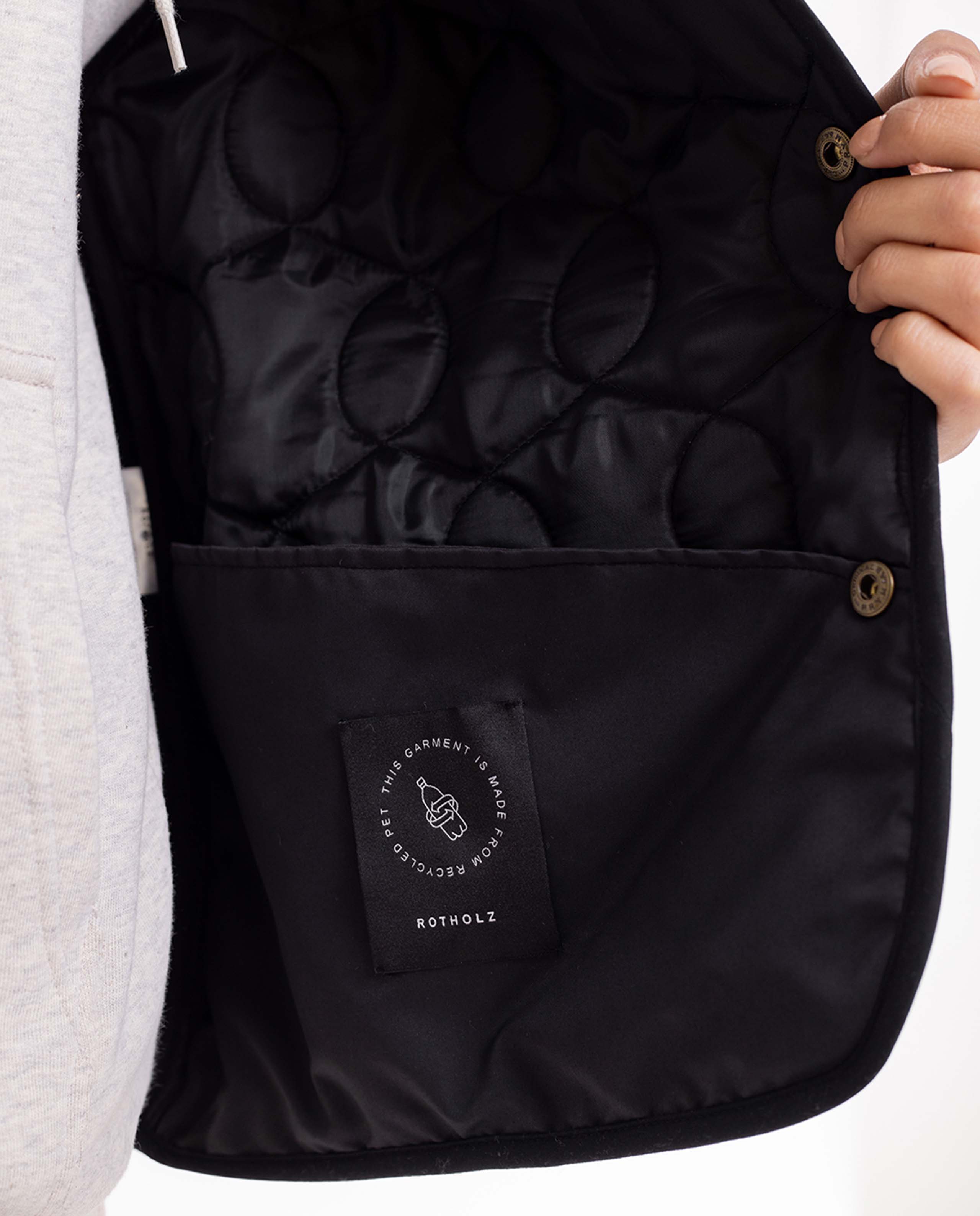 marché commun rotholz veste liner sans manches femme noire recyclée éco-responsable éthique