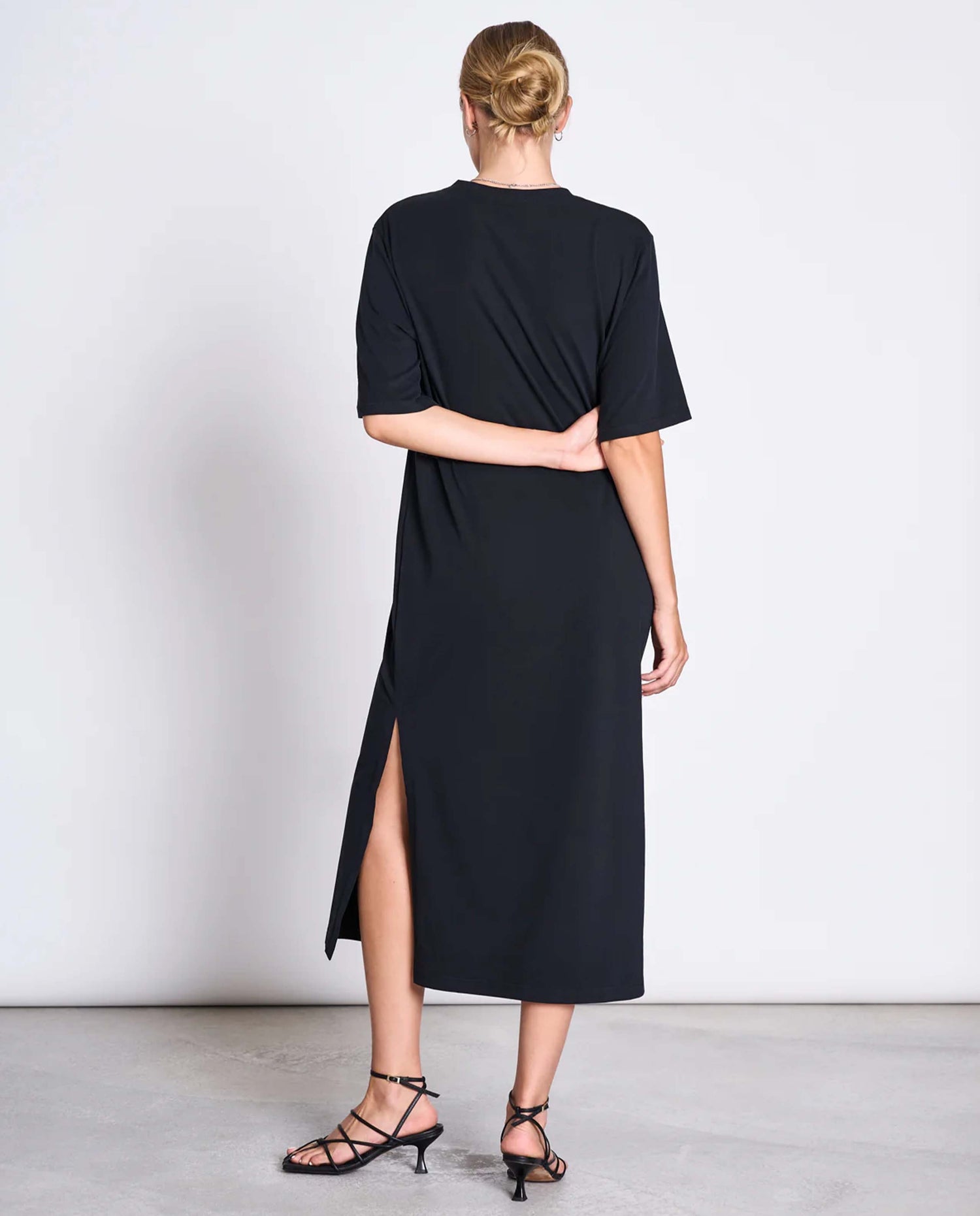 marché commun robe midi en coton bio noir jan n june