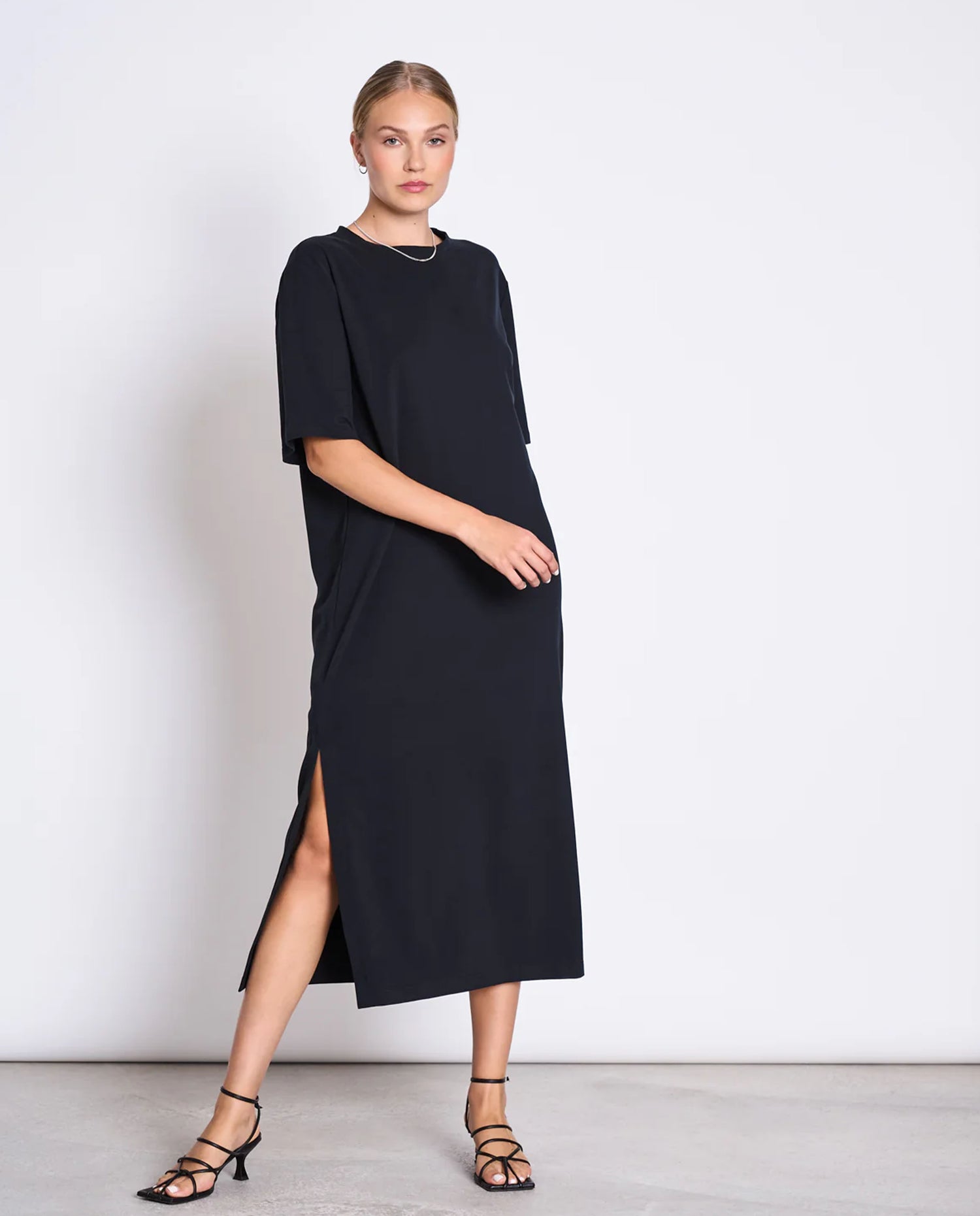 marché commun robe midi en coton bio noir jan n june