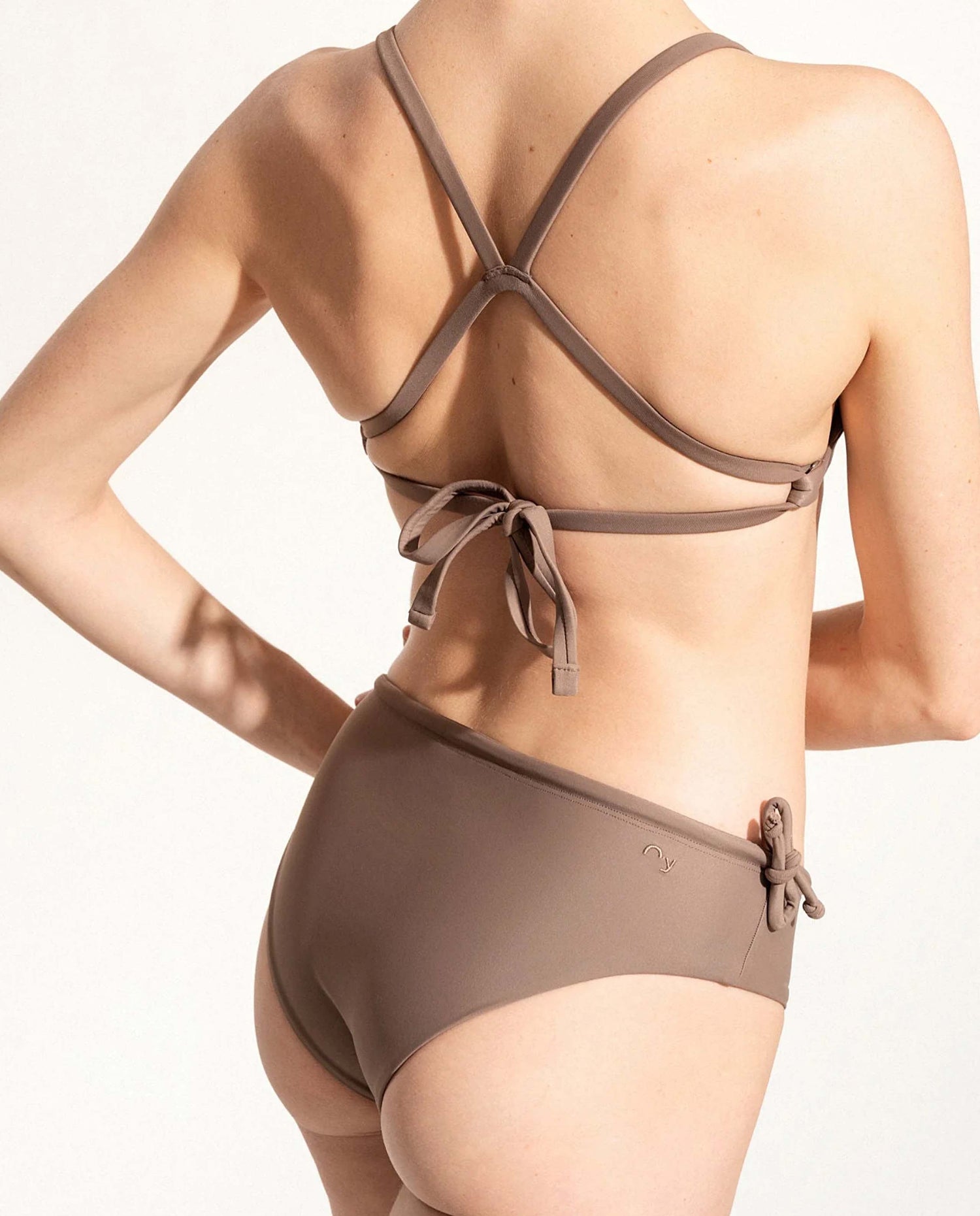 marché commun bas de maillot noué recyclé taupe oy surf