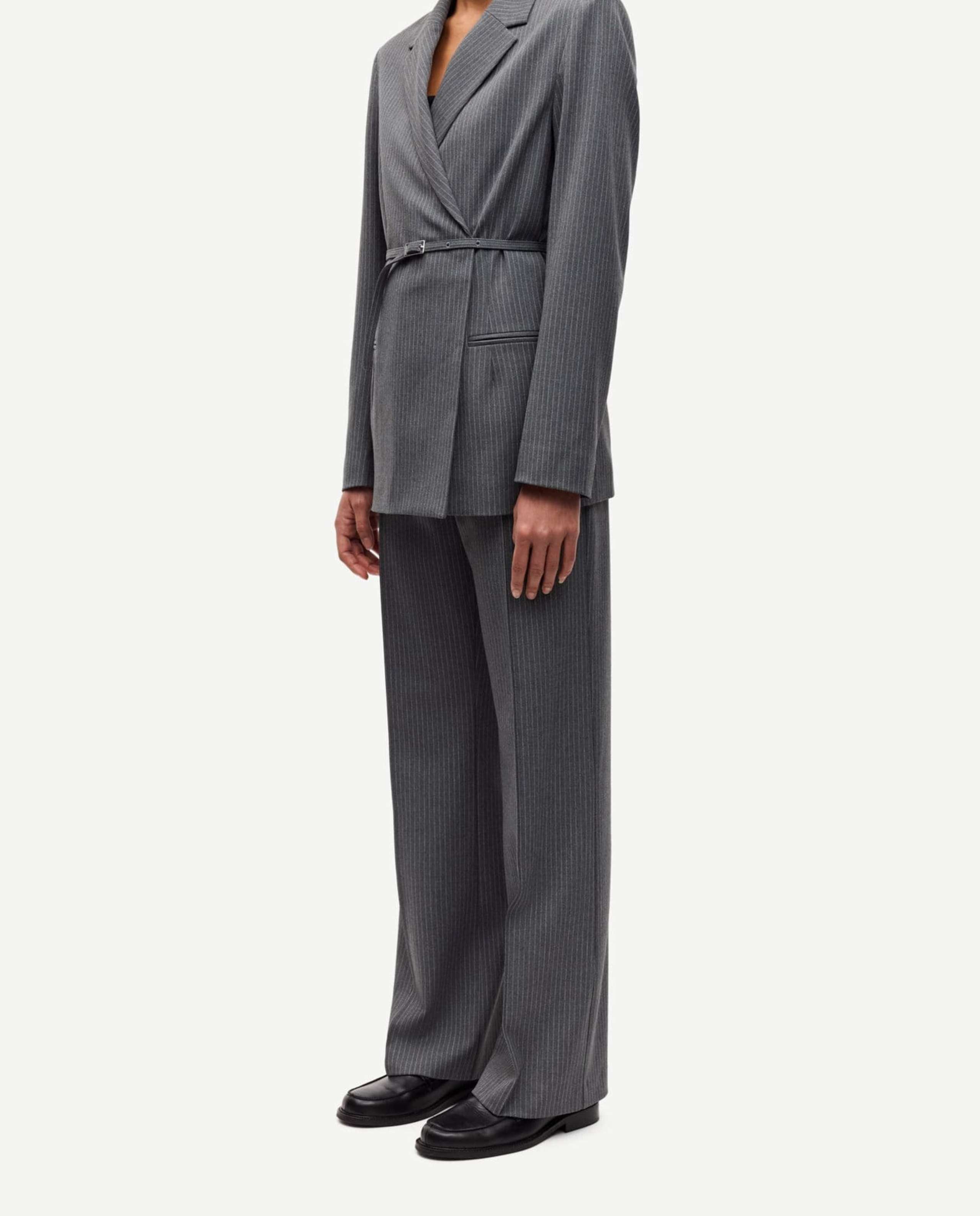 Pantalon de tailleur évasé à rayures