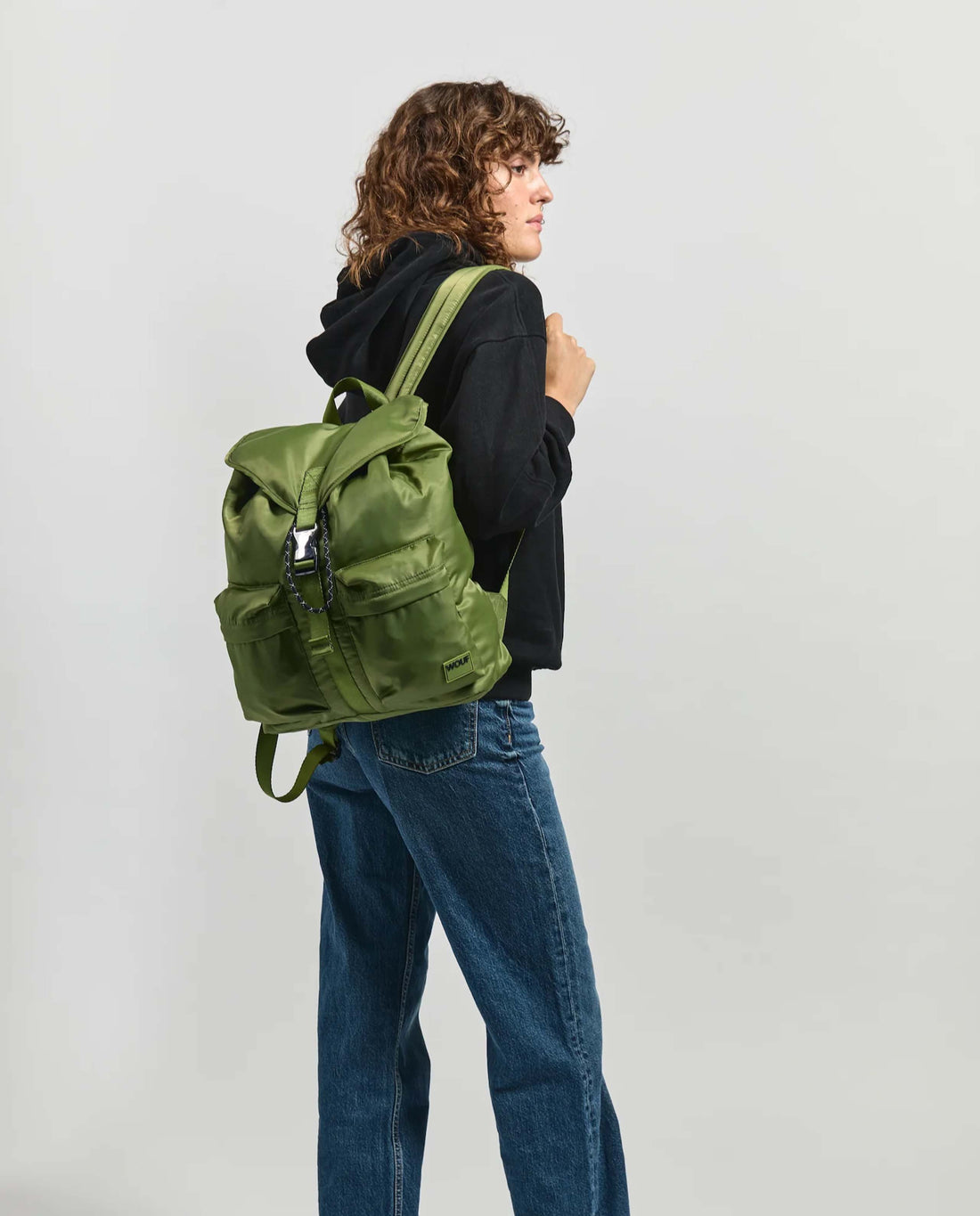 Marché Commun sac à dos backpack dublin en nylon recyclé vert kaki Wouf