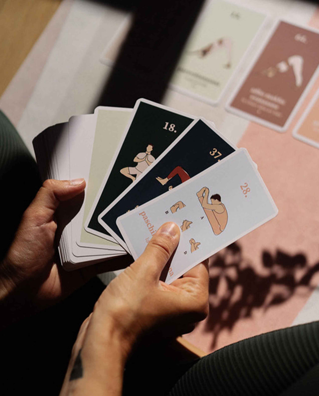 Marché Commun jeu de cartes illustrées de yoga yogasana