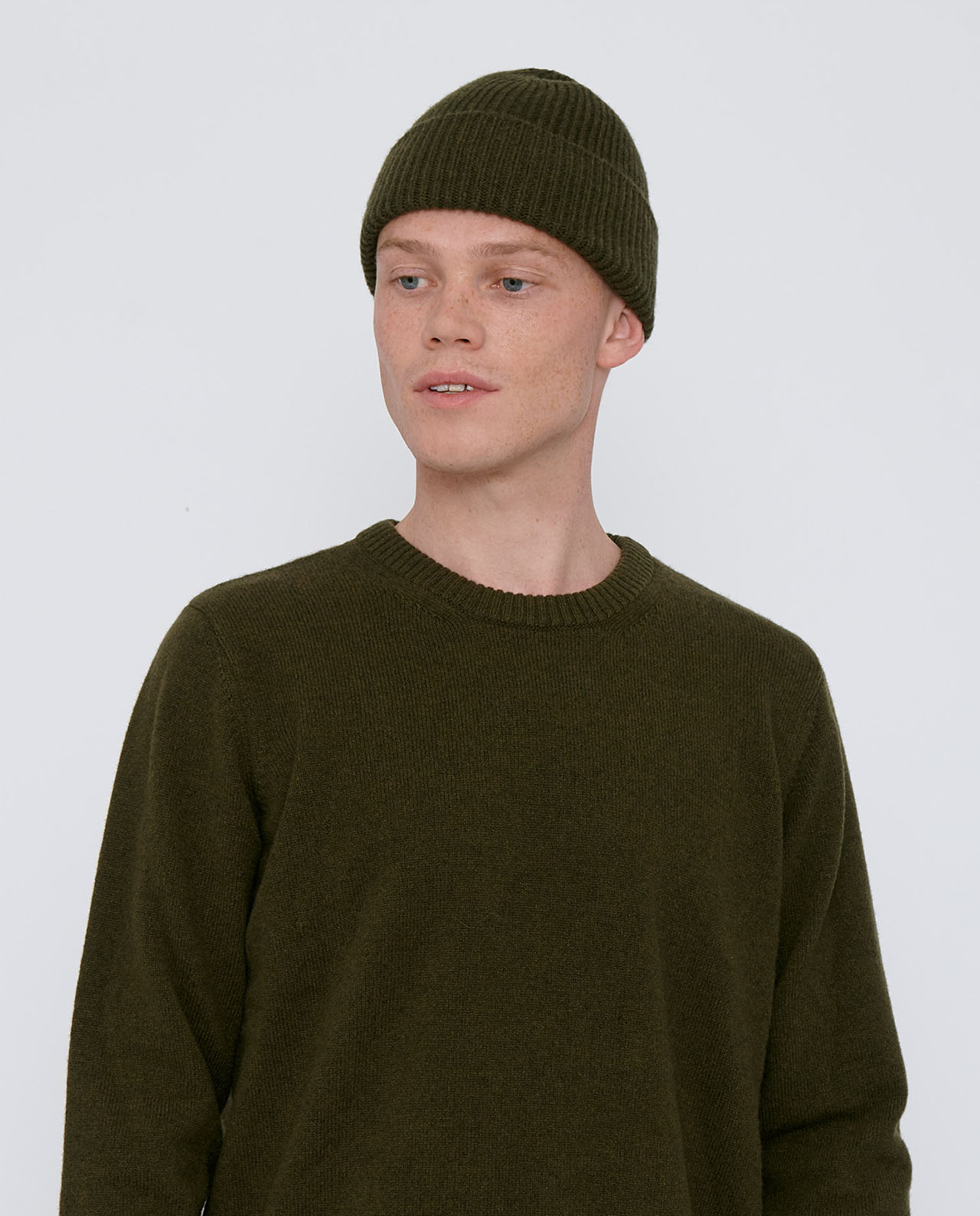 marché commun organic basics bonnet laine mérinos recyclée éthique vert olive